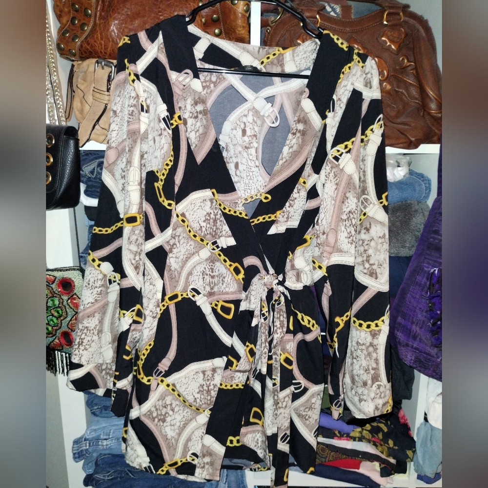 Miss Avenue Medium Romper Wrap